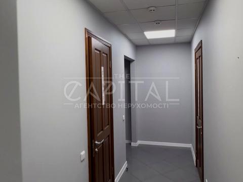 комерційна за адресою Лесі Українки бульв., 29