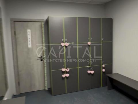 комерційна за адресою Лесі Українки бульв., 29