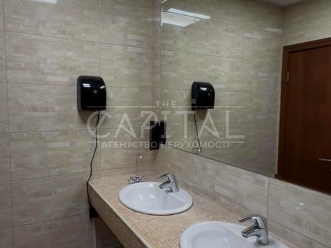 комерційна за адресою Лесі Українки бульв., 29