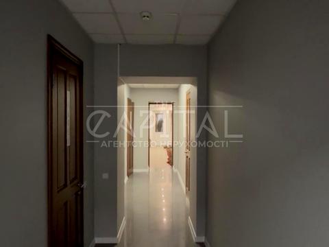 комерційна за адресою Лесі Українки бульв., 29