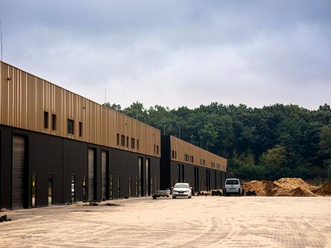 коммерческая по адресу Пивничная ул., 1