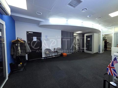 комерційна за адресою Басейна вул., 7