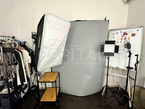 комерційна за адресою Київ, Велика Васильківська вул. (Червоноармійська), 2