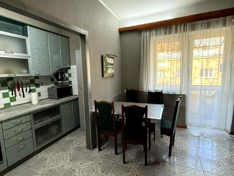 квартира за адресою Івана Котляревського вул., 63