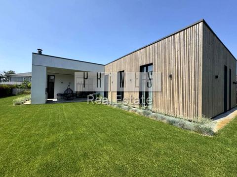 будинок за адресою Яблунева