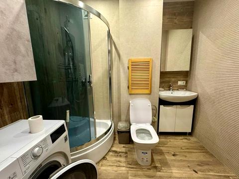 квартира за адресою В'ячеслава Липинського вул. (), 28