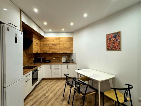 квартира за адресою В'ячеслава Липинського вул. (), 28