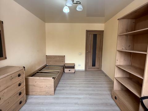 квартира за адресою Гулака-Артемовського вул., 25а