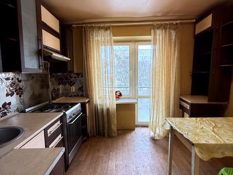 квартира за адресою Гулака-Артемовського вул., 25а