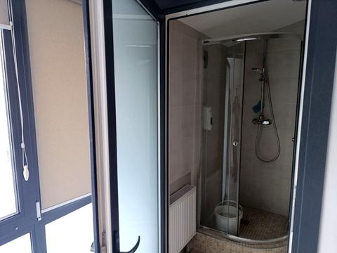 комерційна за адресою Старокозацька вул. (Комсомольська), 4