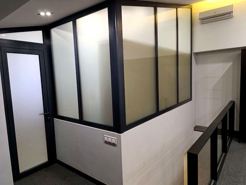 комерційна за адресою Старокозацька вул. (Комсомольська), 4