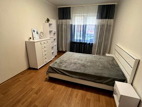 квартира за адресою Софії Русової вул., 3