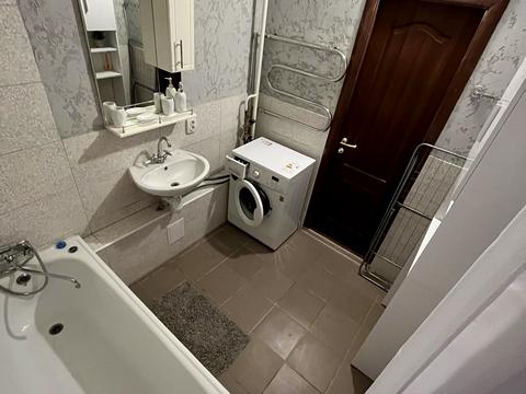 квартира за адресою Софії Русової вул., 3