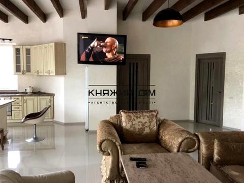 будинок за адресою Київ, Центральна вул., 1