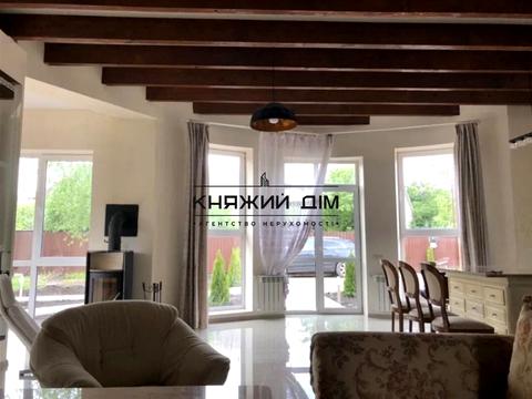 будинок за адресою Київ, Центральна вул., 1