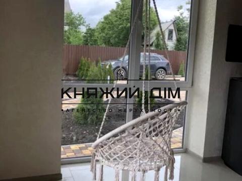 будинок за адресою Київ, Центральна вул., 1