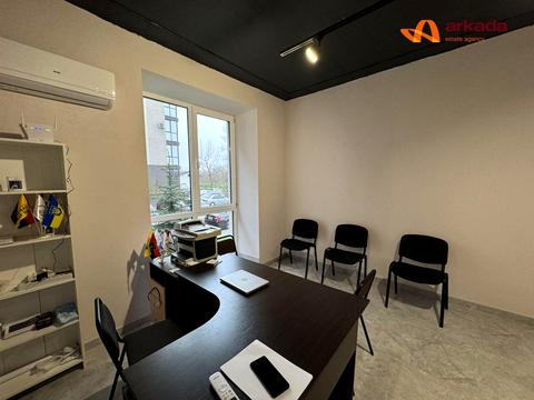 коммерческая по адресу Героїв Миколаєва ул., 9