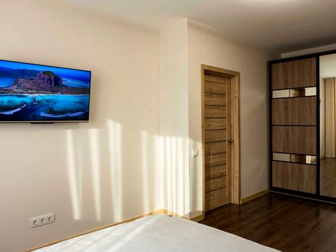 квартира за адресою Юліана Целевича вул., 4-В