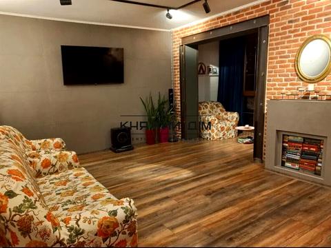 квартира за адресою Анни Ахматової вул., 43