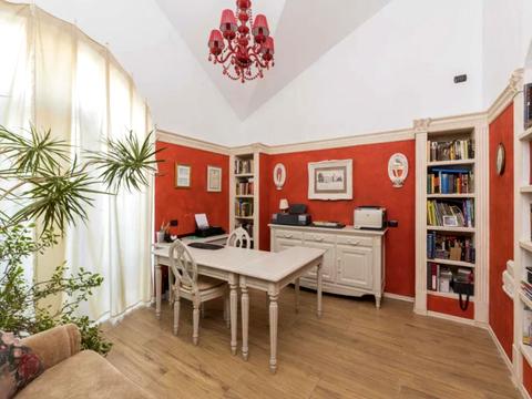 дом по адресу с. Вишенки, Садовая ул.