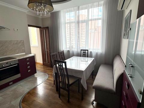 квартира за адресою Валерія Лобановського просп. (Червонозоряний), 4-В