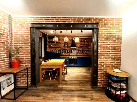 квартира за адресою Анни Ахматової вул., 43