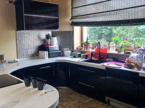 будинок за адресою смт. Брюховичі, Церковна