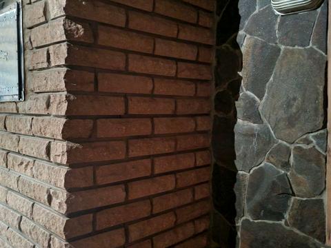 будинок за адресою смт. Брюховичі, Церковна