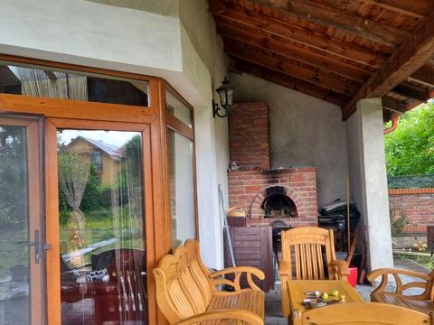 будинок за адресою смт. Брюховичі, Церковна