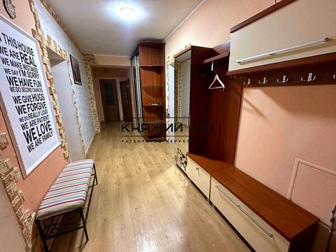 квартира за адресою Анни Ахматової вул., 33