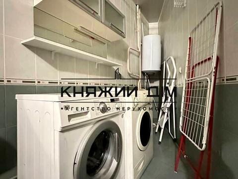 квартира за адресою Анни Ахматової вул., 33