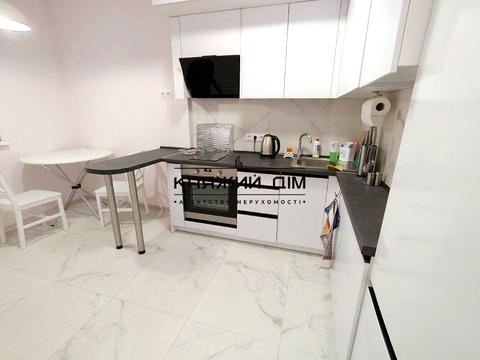 квартира за адресою Сім'ї Стешенків вул. (Тимофія Строкача), 9а