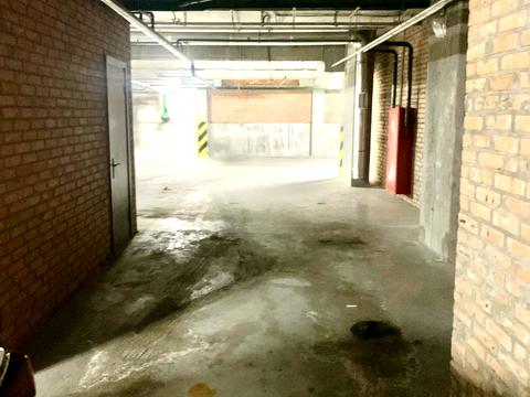 паркомісце за адресою Ростиславська вул. (Маршала Рибалка), 5-А