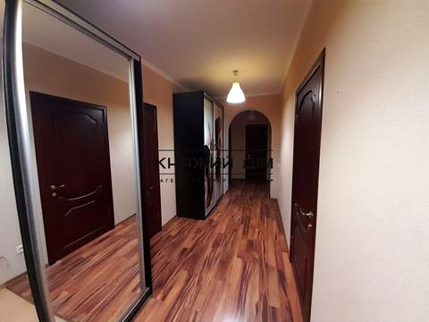 квартира за адресою Анни Ахматової вул., 31