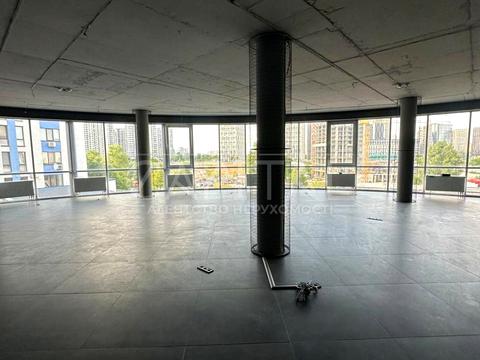 комерційна за адресою Центральна вул., 21-А