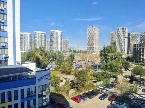 комерційна за адресою Центральна вул., 21-А