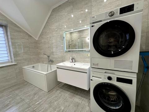 будинок за адресою Райдужна вул., 60