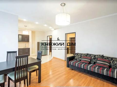 квартира за адресою Дніпровська набережна вул., 25