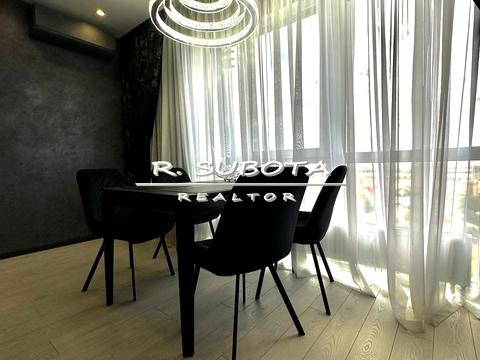 квартира по адресу Светлова ул., 42-А