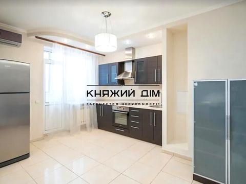 квартира за адресою Дніпровська набережна вул., 25