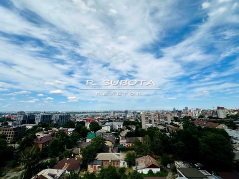 квартира по адресу Светлова ул., 42-А