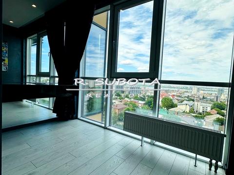 квартира по адресу Светлова ул., 42-А