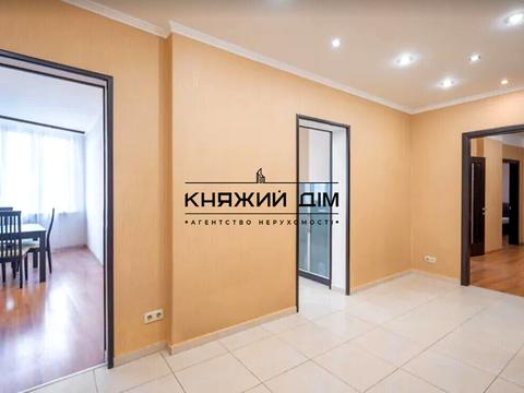 квартира за адресою Дніпровська набережна вул., 25