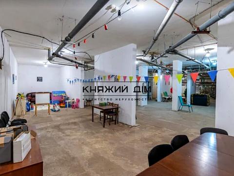 квартира за адресою Дніпровська набережна вул., 25