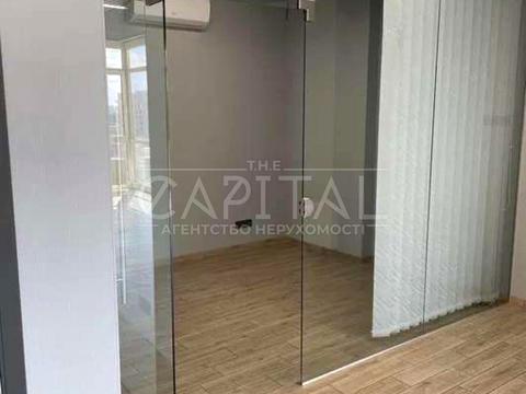 комерційна за адресою Київ, Євгена Коновальця вул. (Щорса), 36-Е