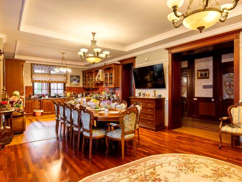 будинок за адресою Олекси Довбуша вул., 3