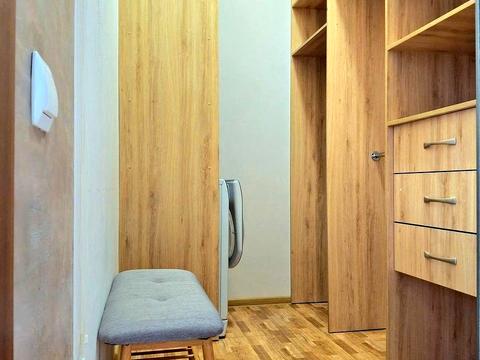 квартира за адресою Дніпровська набережна вул., 14-Б