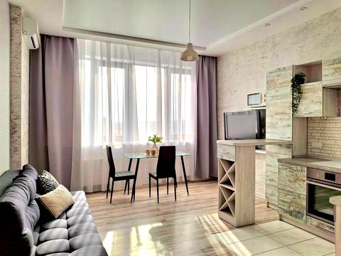 квартира за адресою Дніпровська набережна вул., 14-Б