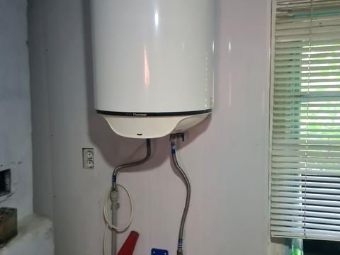 будинок за адресою Вишнева, 1