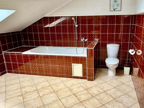 будинок за адресою Лугова вул.